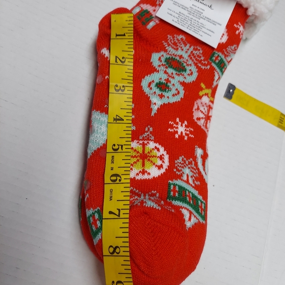 Christmas Socks 2024 VIP by Hallmark - Picture 7 of 8